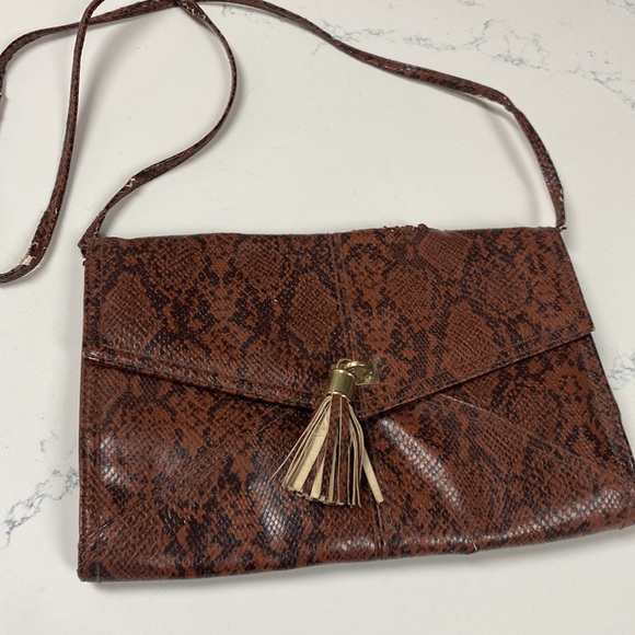 5 H&M Crossbody Bags - Picture 14 of 16